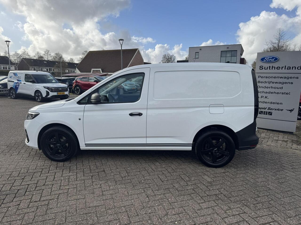 Ford TRANSIT CONNECT 2.0 EcoBlue L1 Trend | 122pk | Automaat | Nieuw model | Trekhaak | Zwarte velgen | Race striping