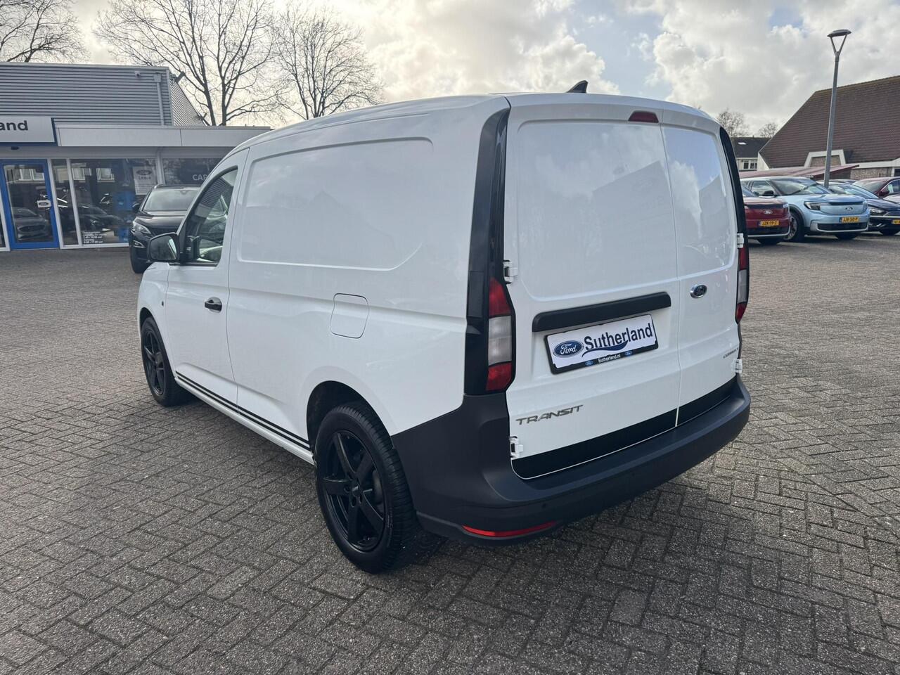 Ford TRANSIT CONNECT 2.0 EcoBlue L1 Trend | 122pk | Automaat | Nieuw model | Trekhaak | Zwarte velgen | Race striping