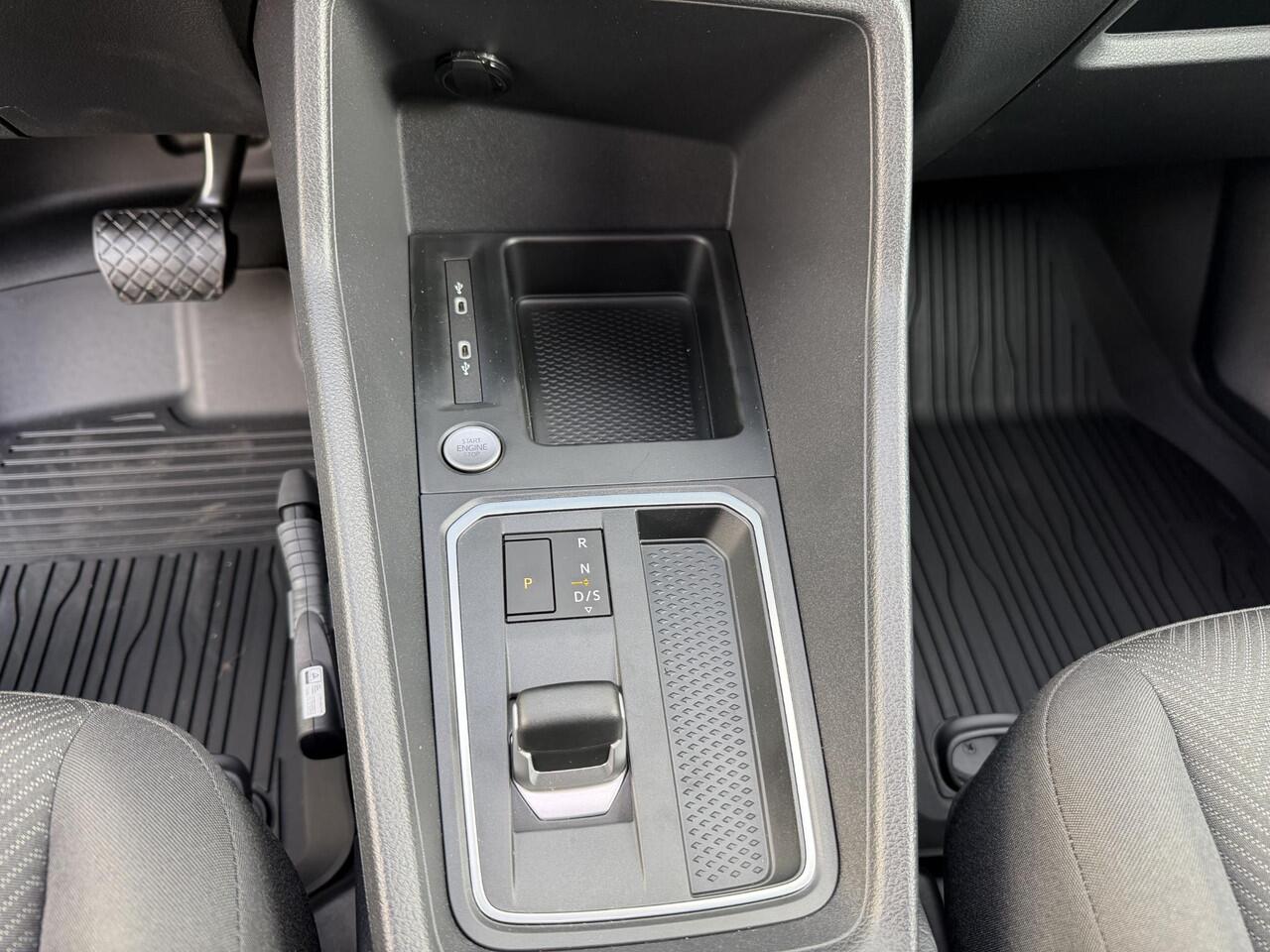 Ford TRANSIT CONNECT 1.5 EcoBoost PHEV L2 Trend Navigatie | PDC |Trekhaak | Cruise Control |