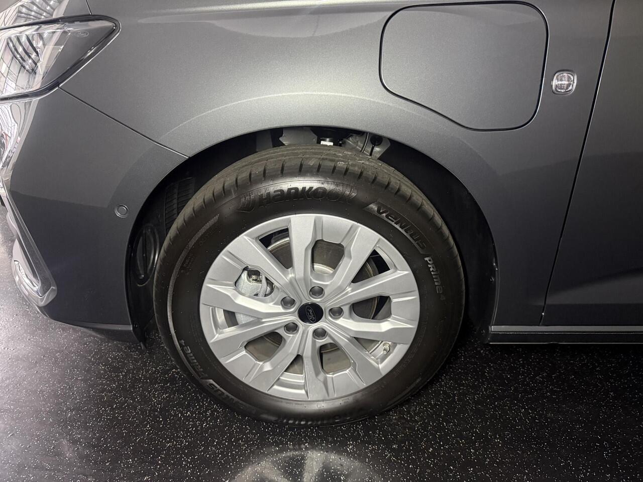 Ford TRANSIT CONNECT 1.5 EcoBoost PHEV L2 Limited met o.a. een Trekhaak, Achteruitrijcamera, Adaptieve Cruise Control, Android Auto en Apple Carplay