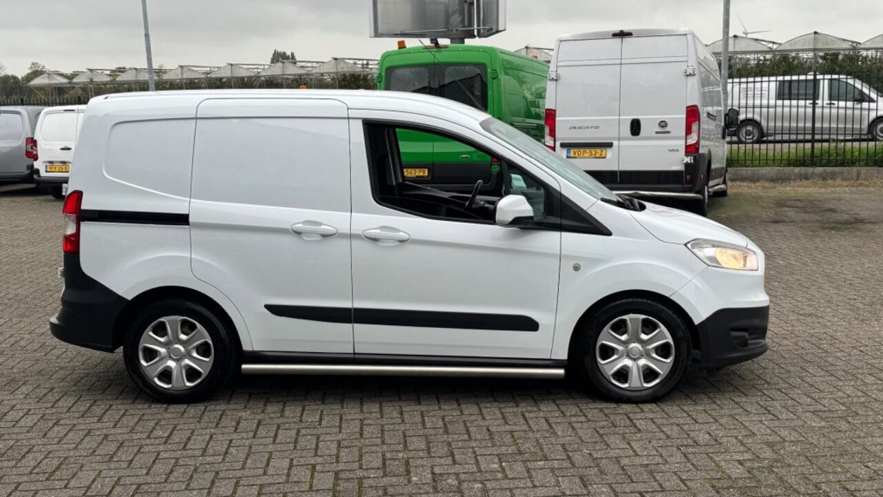 Ford TRANSIT COURIER 1.5 TDCI 55KW 75PK EURO 6 AIRCO/ TREKHAAK// SCHUIFDEUR/ 100% DEALERONDERHOUDEN