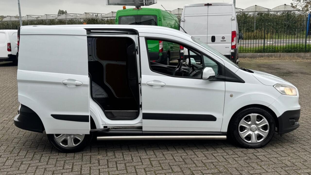 Ford TRANSIT COURIER 1.5 TDCI 55KW 75PK EURO 6 AIRCO/ TREKHAAK// SCHUIFDEUR/ 100% DEALERONDERHOUDEN