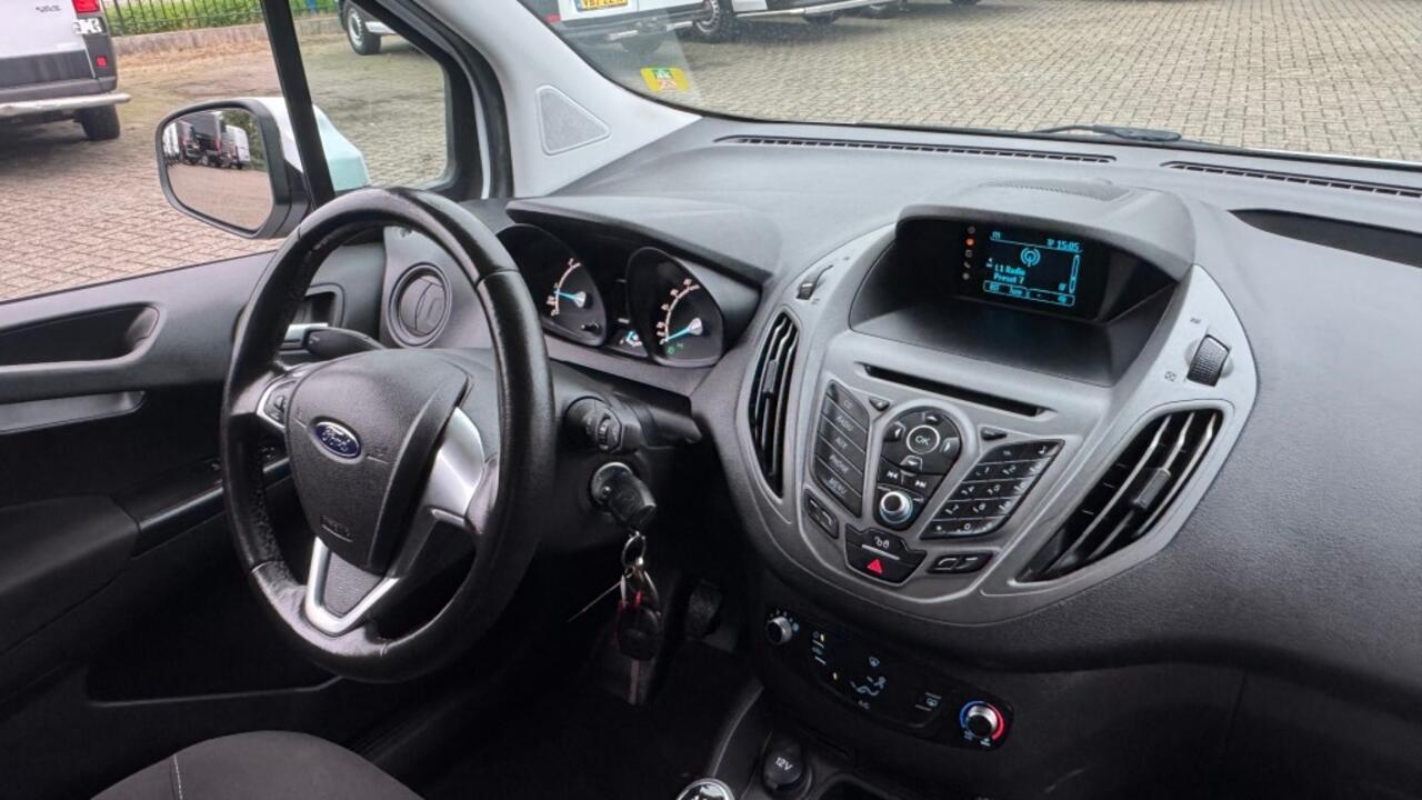 Ford TRANSIT COURIER 1.5 TDCI 55KW 75PK EURO 6 AIRCO/ TREKHAAK// SCHUIFDEUR/ 100% DEALERONDERHOUDEN