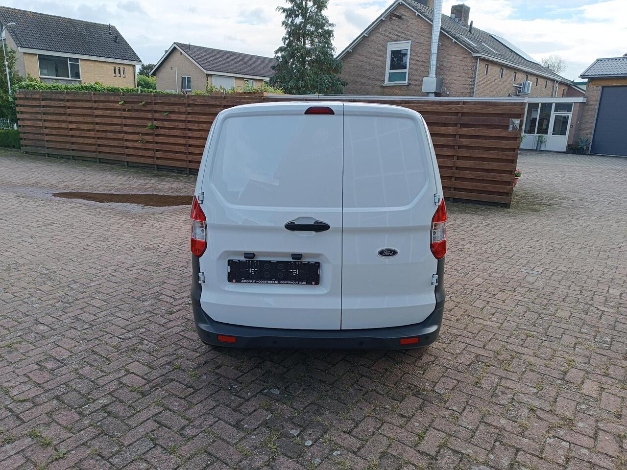 Ford TRANSIT COURIER 1.0 ecoboost, Trend, Bluetooth, parkeersensoren