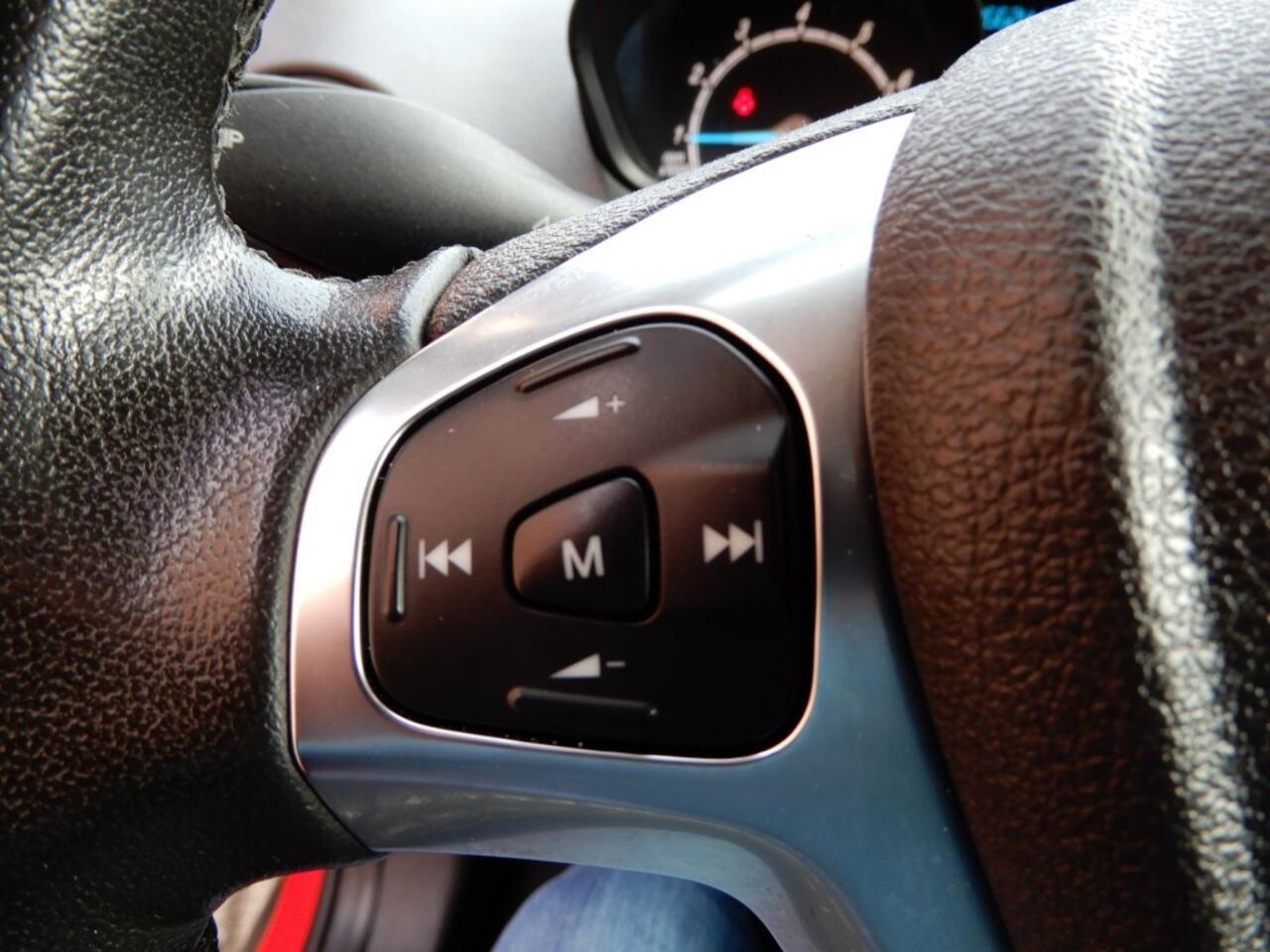 Ford TRANSIT COURIER 1.0 TREND ECOBOOST SenS BENZINE