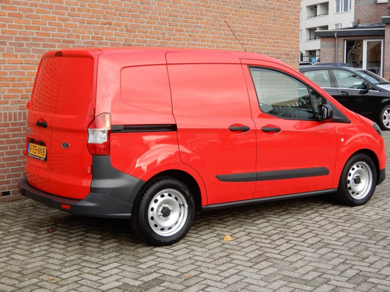 Ford TRANSIT COURIER 1.0 TREND ECOBOOST SenS BENZINE