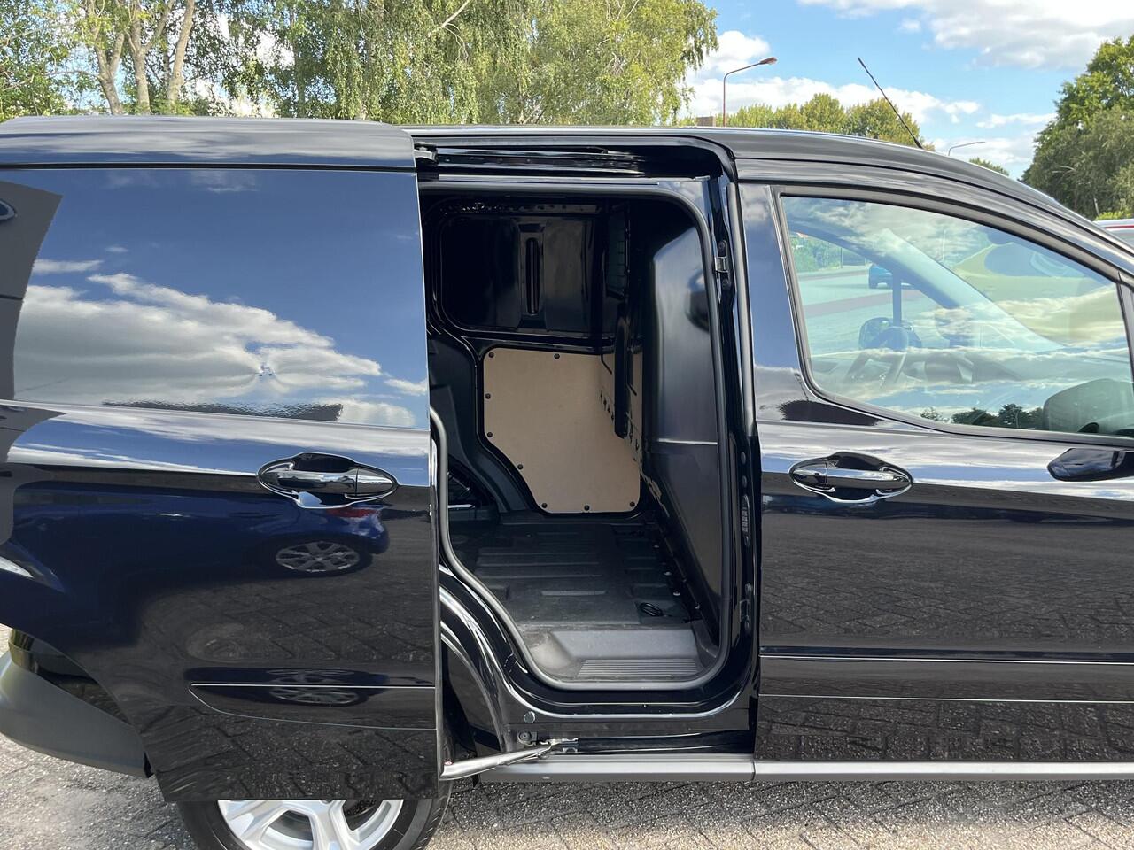 Ford TRANSIT COURIER 1.0 Limited EcoBoost S&S | SCI | Benzine | Scherm | Stoelverwarming | Cruise control | Camera