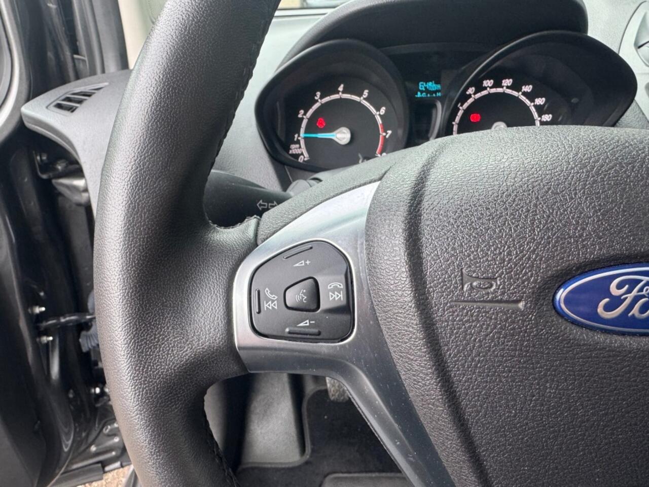 Ford TRANSIT COURIER 1.0 Trend EcoBoost SenS Benzine EX BTW/BPM!!!