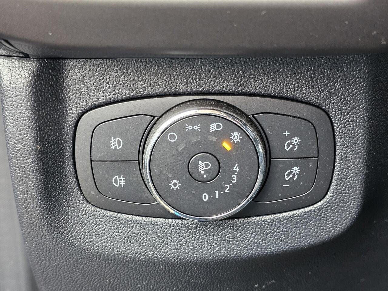 Ford TRANSIT COURIER 1.0 EcoBoost Limited Automaat | Nieuwstaat | Navigatie | Cruise control adaptief | Camera | Stoelverwarming | Stuurwielverwarming etc.