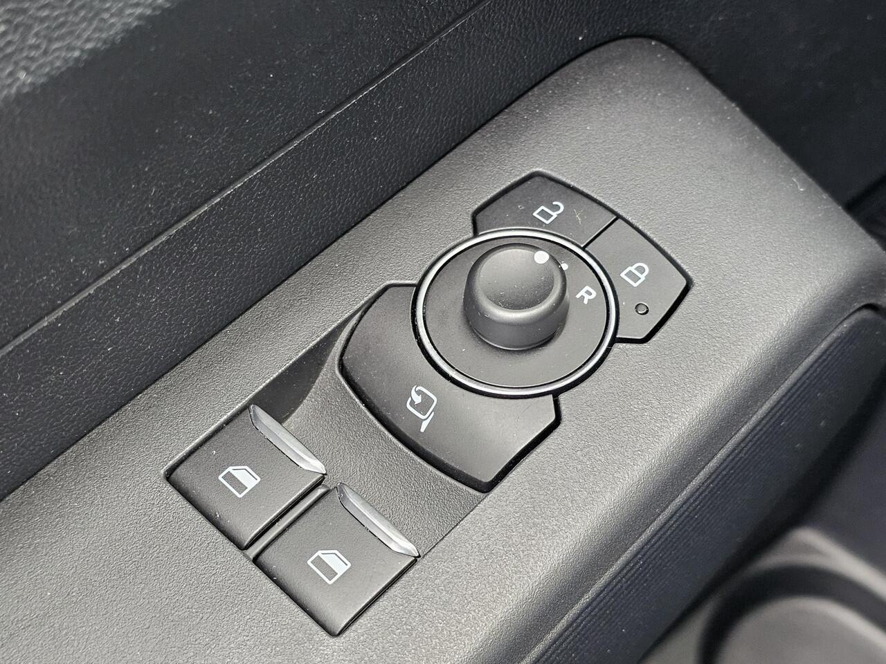 Ford TRANSIT COURIER 1.0 EcoBoost Limited Automaat | Nieuwstaat | Navigatie | Cruise control adaptief | Camera | Stoelverwarming | Stuurwielverwarming etc.