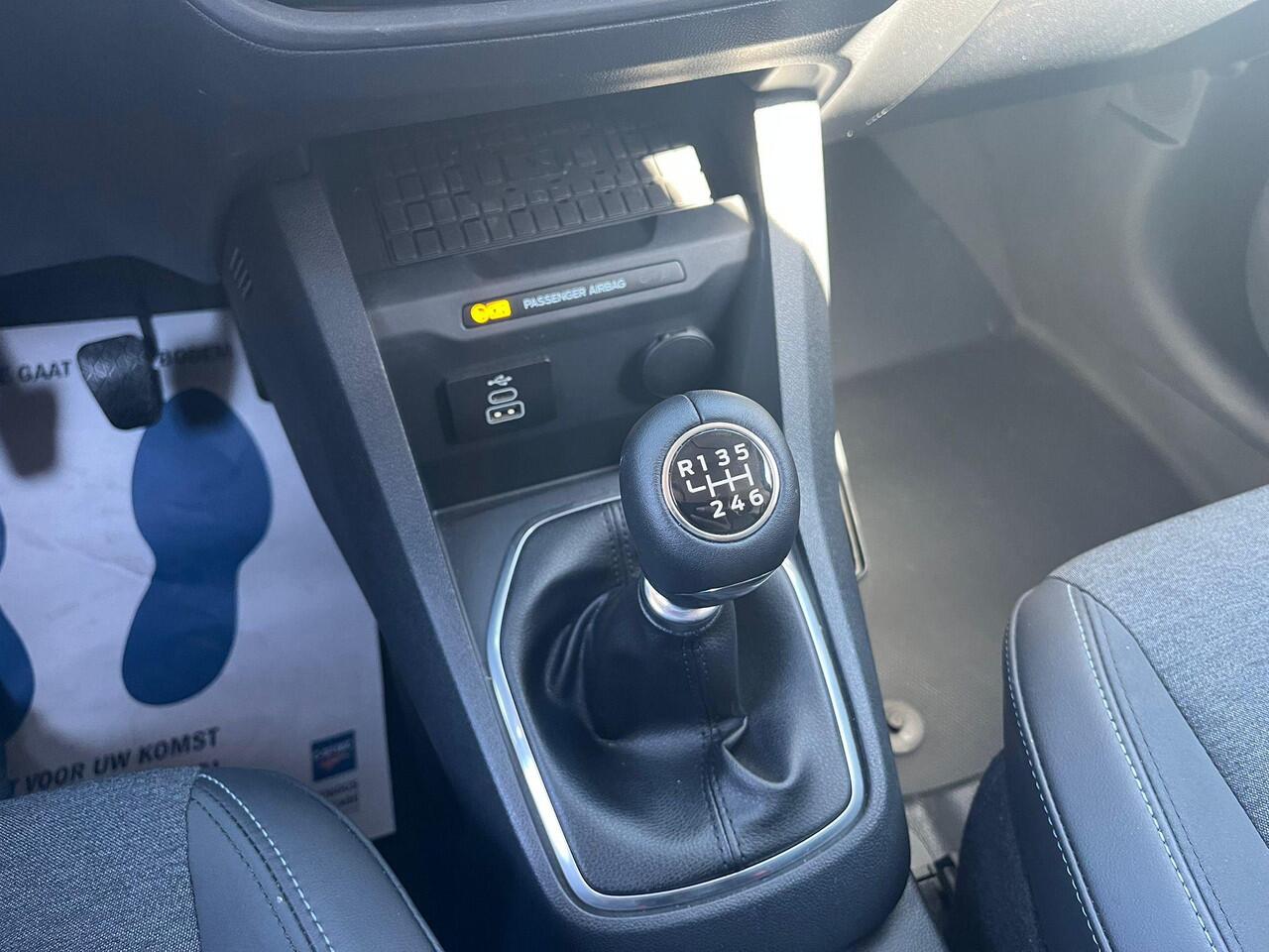 Ford TRANSIT COURIER 1.0 EcoBoost Active | Winterpack | Automatische Airco | Driver Assistance Pack | Verlengde Fabrieksgarantie tot 09-2028