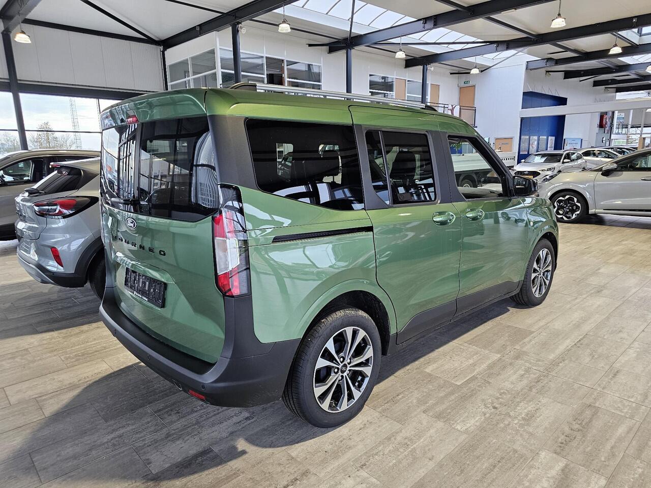 Ford TRANSIT COURIER Tourneo 1.0 EcoBoost Limited Automaat