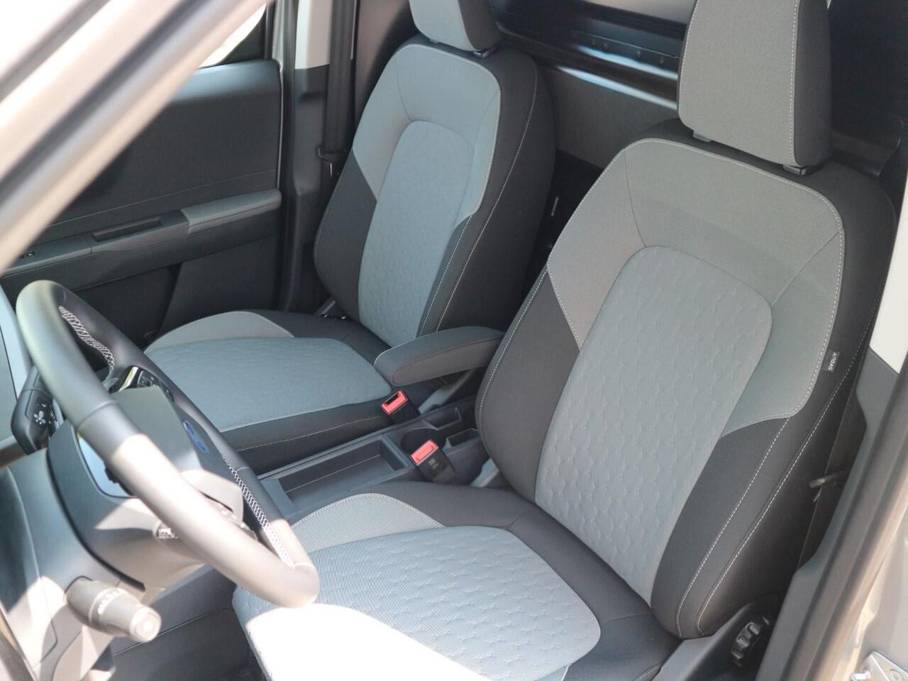 Ford TRANSIT COURIER E-Transit Limited 44 kWh * TREKHAAK * NAVI * WINTERPACK *