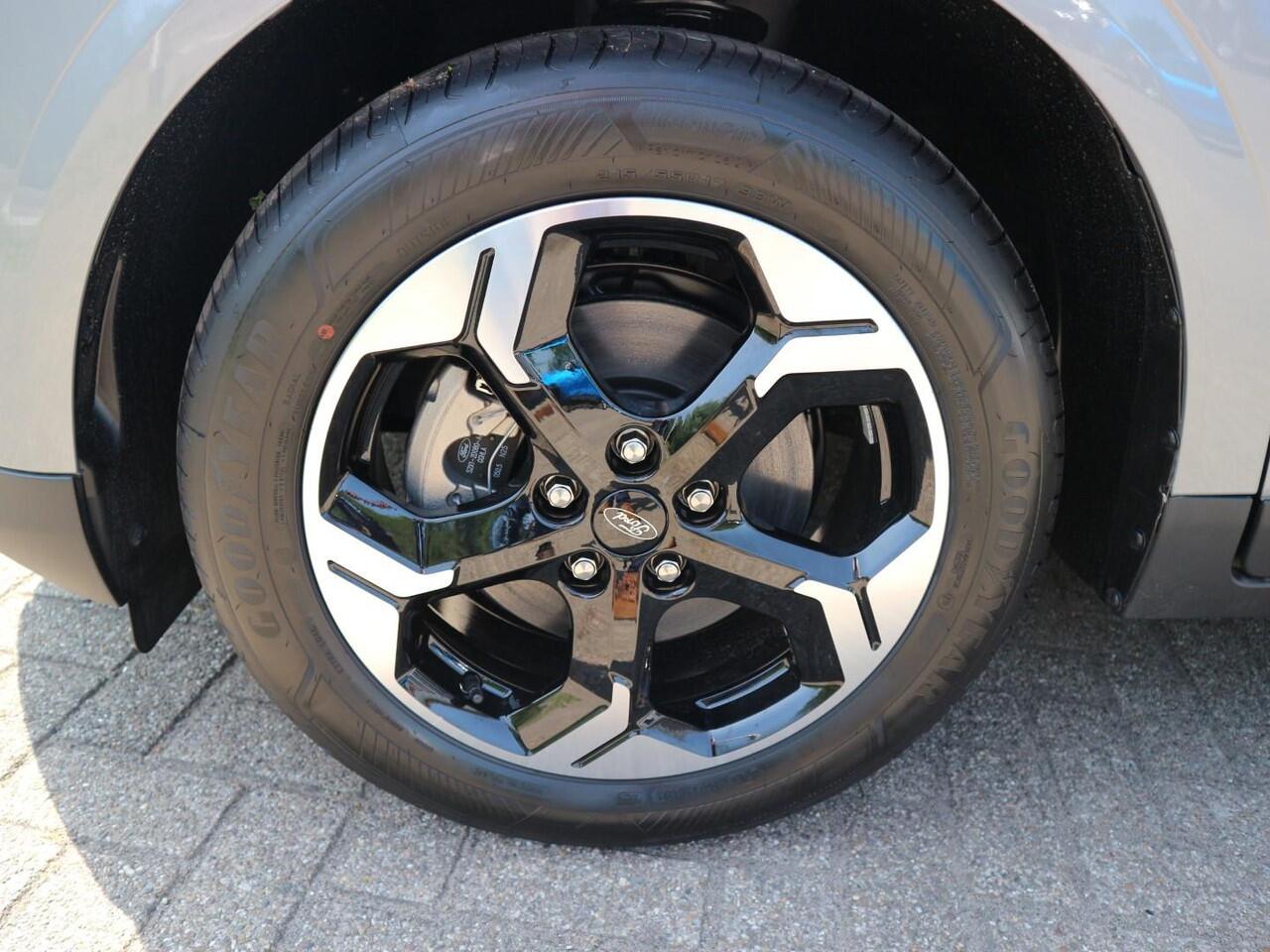 Ford TRANSIT COURIER E-Transit Limited 44 kWh * TREKHAAK * NAVI * WINTERPACK *