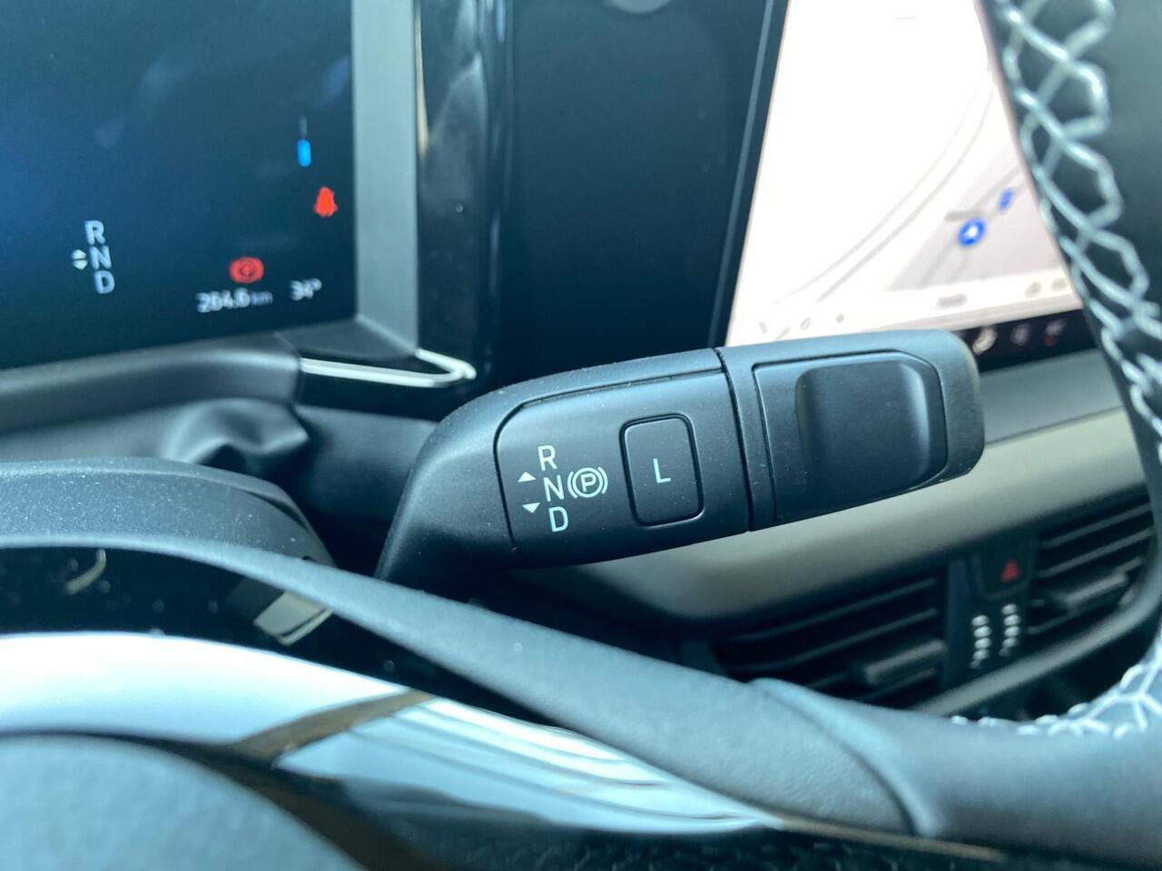 Ford TRANSIT COURIER E-Transit Trend 44 kWh 136PK | Climate Control | Parkeersensoren | Parkeercamera | Bluetooth | DAB | radio, Apple Carplay en Adroid Auto | Trekhaak |