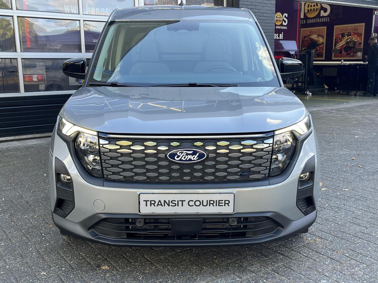 Ford TRANSIT COURIER E-Transit Limited 44 kWh 136pk! 292km WLTP, Navigatie, Adapt Cruise Control, Trekhaak+750kg trekgewicht, Climate control! 0,99% FIN LEASE