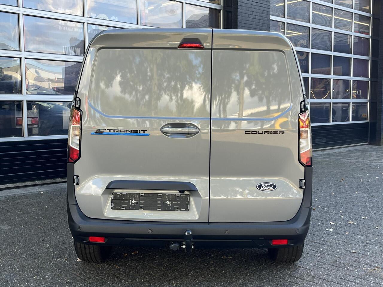 Ford TRANSIT COURIER E-Transit Limited 44 kWh 136pk! 292km WLTP, Navigatie, Adapt Cruise Control, Trekhaak+750kg trekgewicht, Climate control! 0,99% FIN LEASE