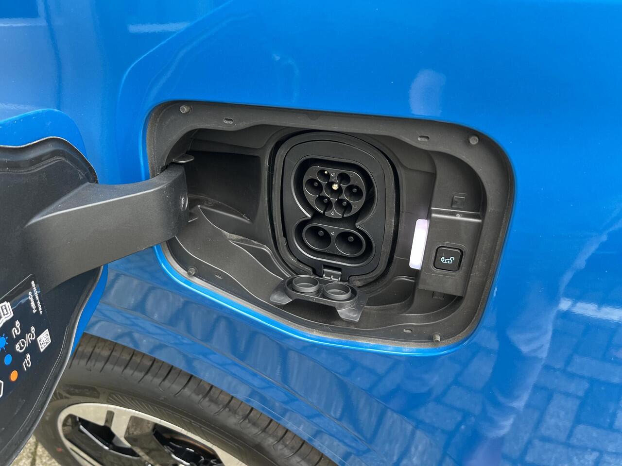 Ford TRANSIT COURIER E-Transit Limited 44 kWh 136pk! 292km WLTP, Navigatie, Adapt Cruise Control, Trekhaak+750kg trekgewicht, Climate control! 0,99% FIN LEASE