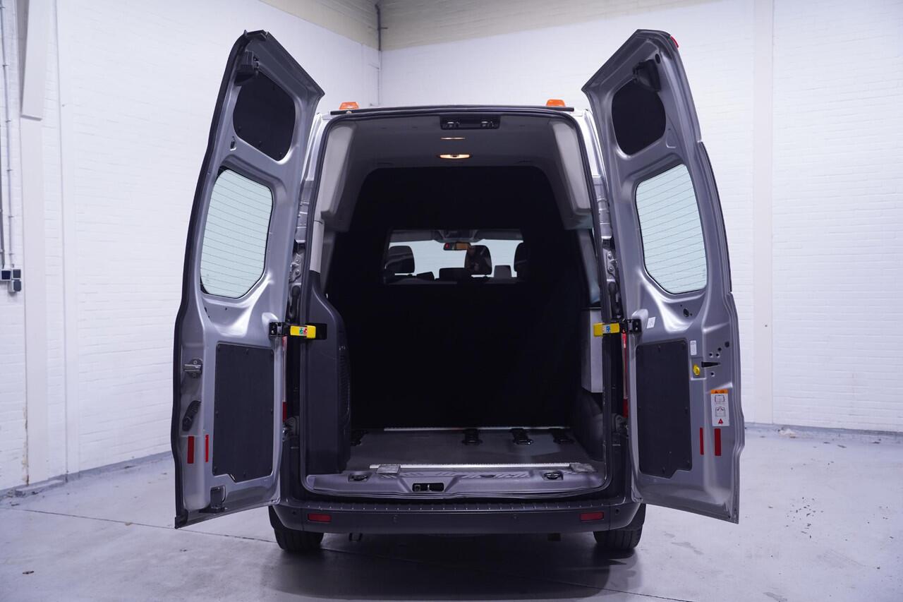 Ford TRANSIT CUSTOM 2.0 TDCI 130 pk L2H2 Dubbel Cabine 6p Airco Cruise Control, PDC V+A, Hoog Dak