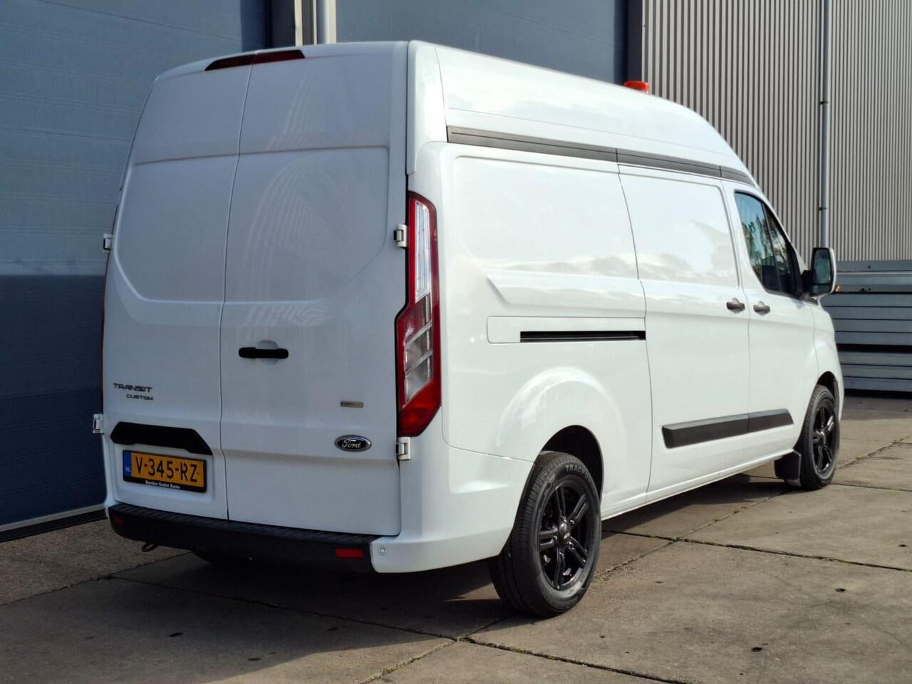 Ford TRANSIT CUSTOM 320 2.0 TDCI L2H2 Trend AIRCO / CRUISE CONTROLE / VERHOOGD / N.A.P / EURO 6