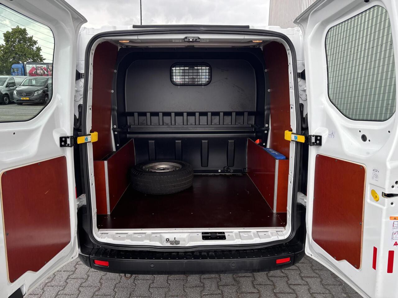 Ford TRANSIT CUSTOM 280 2.0 TDCI L1H1 Ambiente*A/C*DUBBELCABINE*