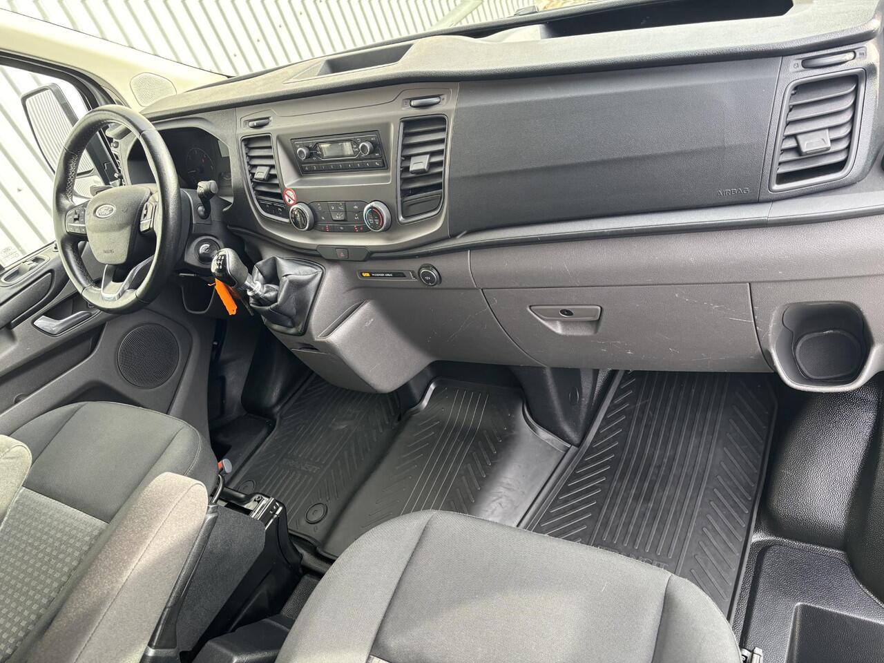 Ford TRANSIT CUSTOM 2.0 TDCI L1H1*A/C*CRUISE*IMPERIAAL*HAAK*OMVORMER*