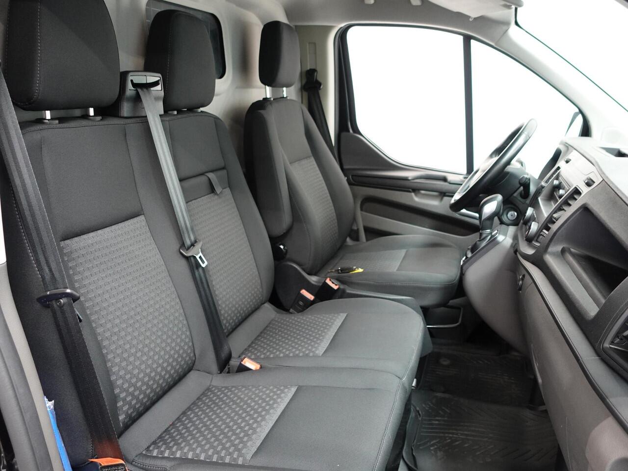 Ford TRANSIT CUSTOM 131pk Automaat L1H1 Parkeersensoren Cruisecontrol Airco Euro6 Bluetooth