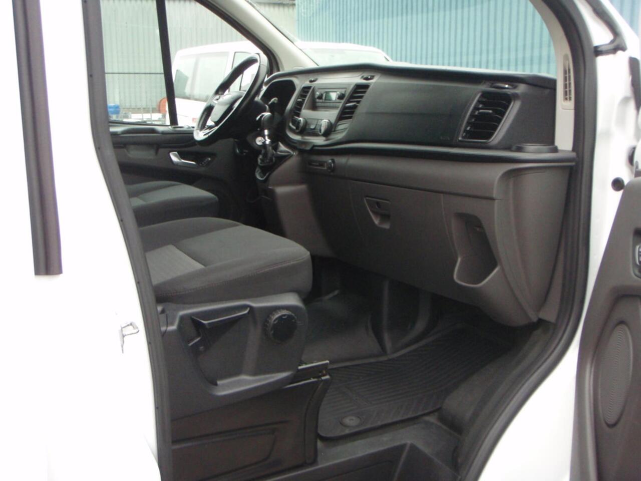 Ford TRANSIT CUSTOM L2H2 Trend zeer nette auto 87280 km 2019