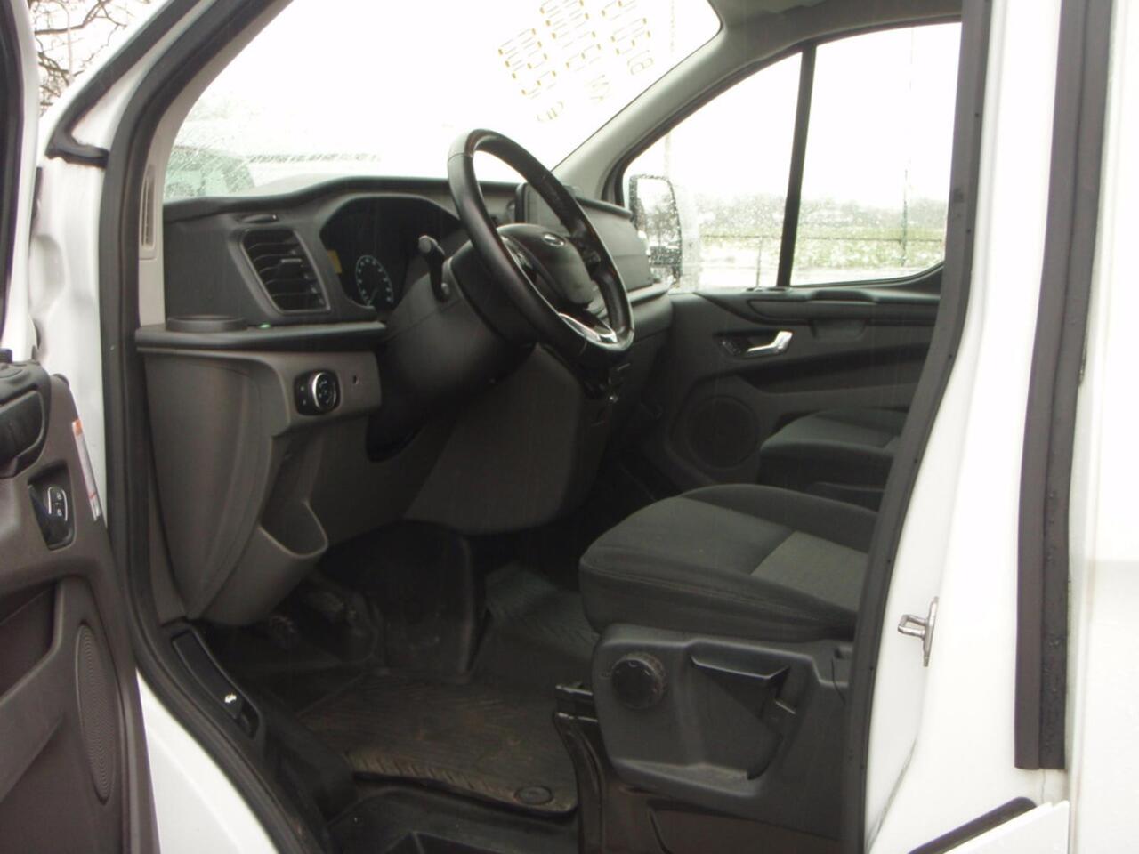 Ford TRANSIT CUSTOM 320 L2H2 Trend nette auto 137902 km 2019