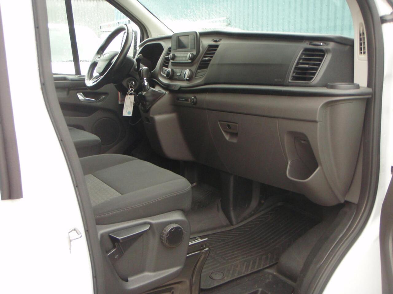 Ford TRANSIT CUSTOM 320 L2H2 Trend nette auto 137902 km 2019