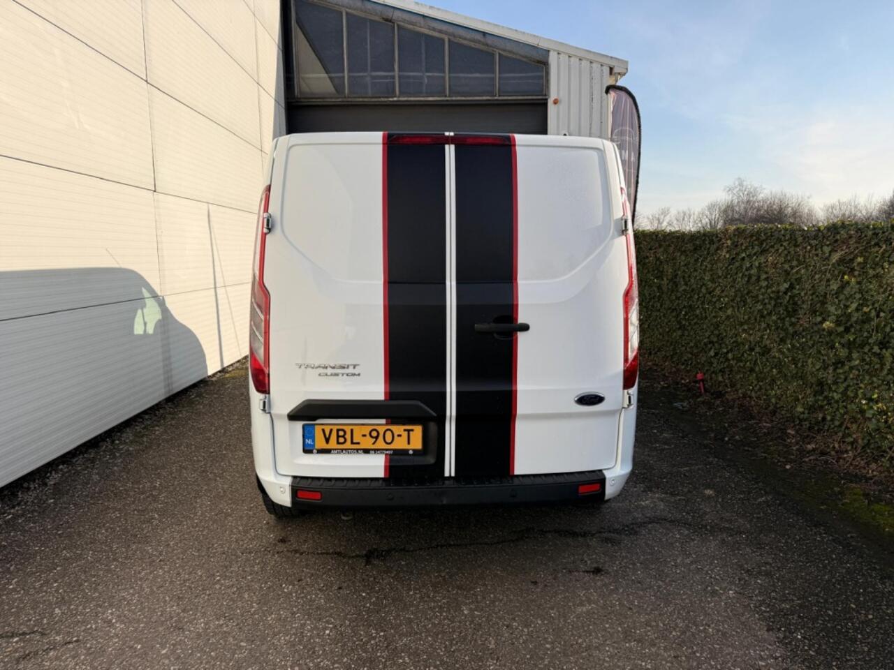 Ford TRANSIT CUSTOM 300 2.0 TDCI L2H1TDC