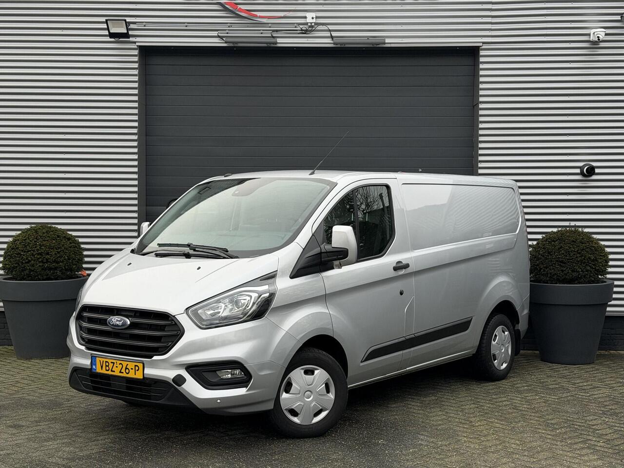 Ford TRANSIT CUSTOM 280 2.0 TDCI L1H1 Trend | Trekhaak | Navigatie | DAB | Carplay | Parkeersensoren |