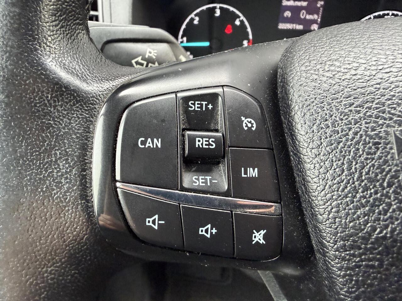 Ford TRANSIT CUSTOM 280 2.0 TDCI L1H1 Trend | Trekhaak | Navigatie | DAB | Carplay | Parkeersensoren |