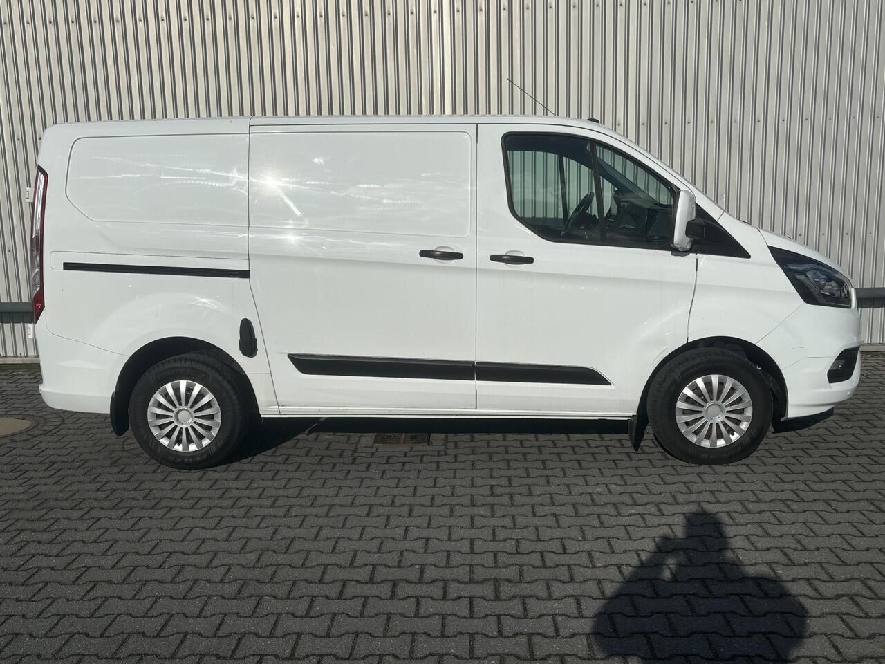 Ford TRANSIT CUSTOM 2.0 L1H1*A/C*CRUISE*NAVI*CAMERA*3PERS.*TEL*SLOTEN*