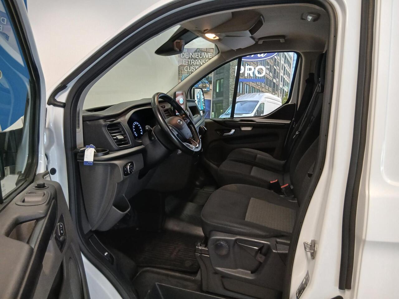 Ford TRANSIT CUSTOM 280 2.0 TDCI L1H1 Trend 130 PK | Trekhaak |