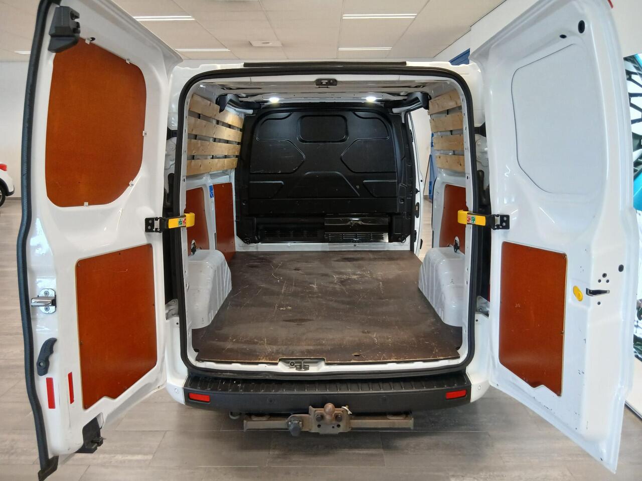 Ford TRANSIT CUSTOM 280 2.0 TDCI L1H1 Trend 130 PK | Trekhaak |
