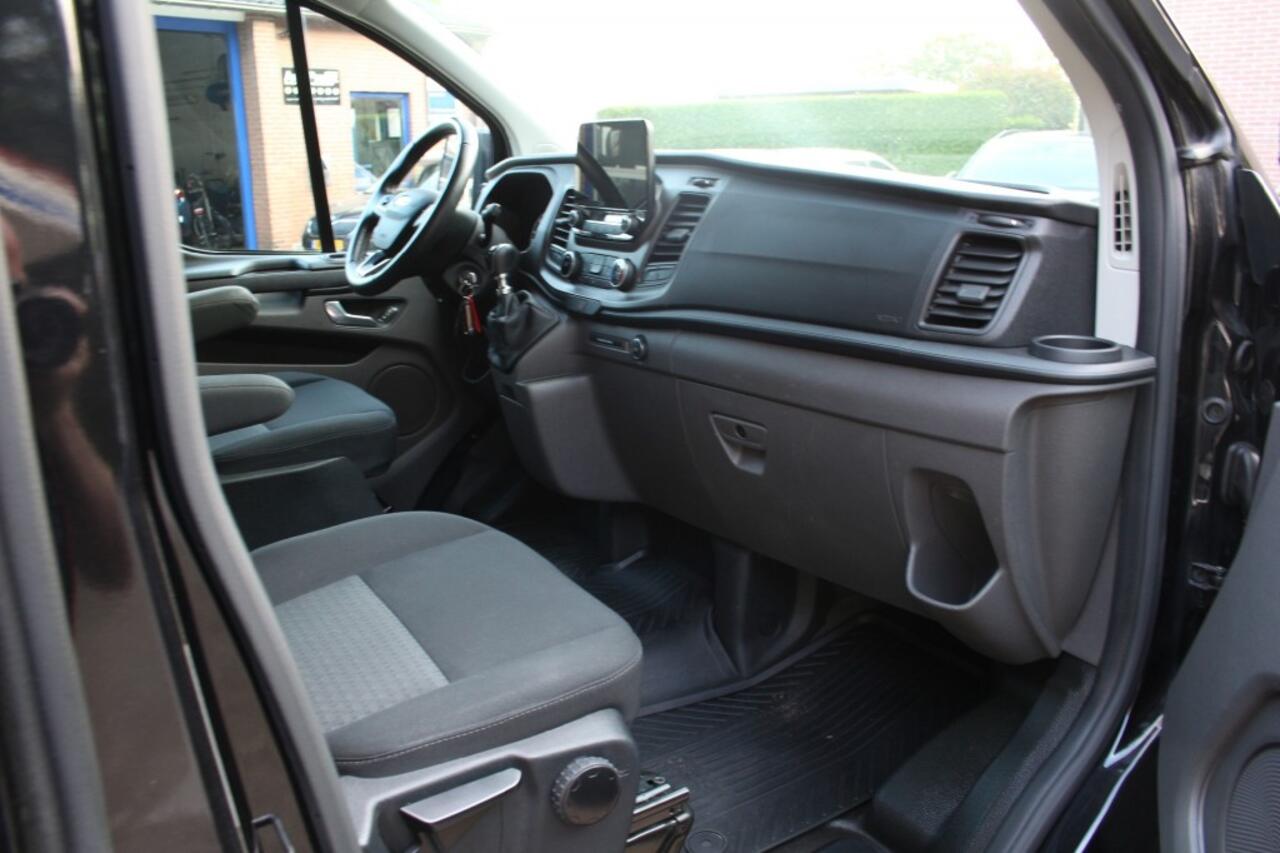 Ford TRANSIT CUSTOM 300 2.0 TDCI L2H1 Limited Dubbel cabine, Lichtm, Navi, Trekhaak