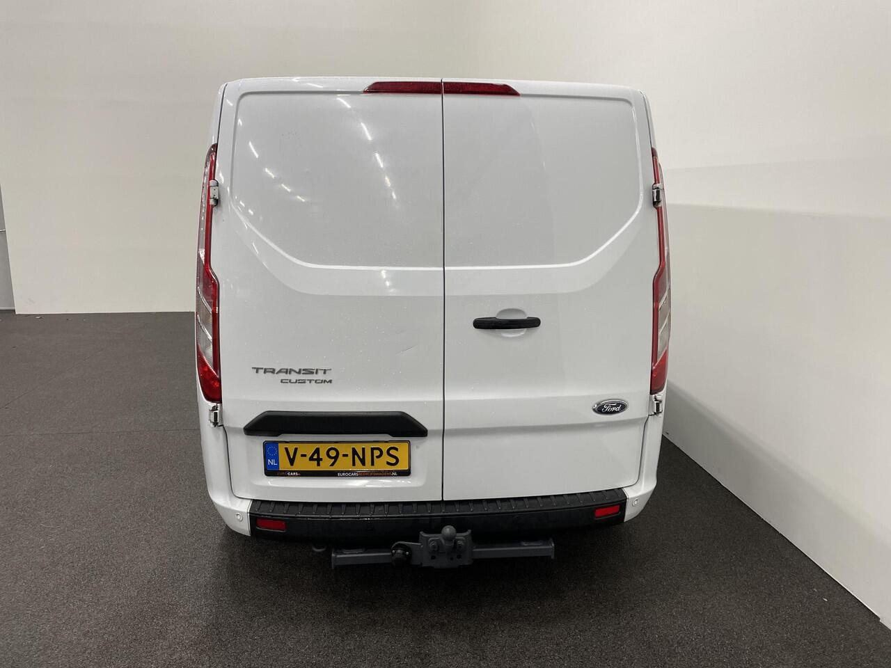Ford TRANSIT CUSTOM 300 2.0 TDCI L2H1 Trend Airco Cruise Control Navigatie PDC V & A Stoelverwaming Trekhaak
