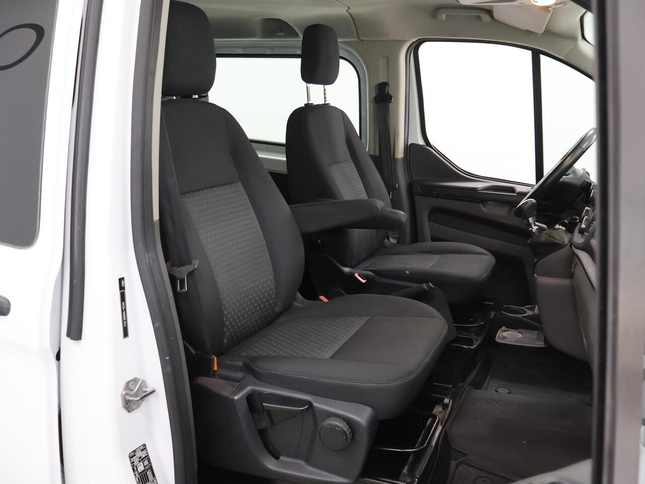 Ford TRANSIT CUSTOM 280 2.0 TDCI | L1H1 | TREND | DUBBEL CABINE | APPLE CARPLAY / ANDROID AUTO | STOELVERWARMING | TREKHAAK 2500 KG | CRUISE CONTROL | INRICHTING IN LAADRUIMTE