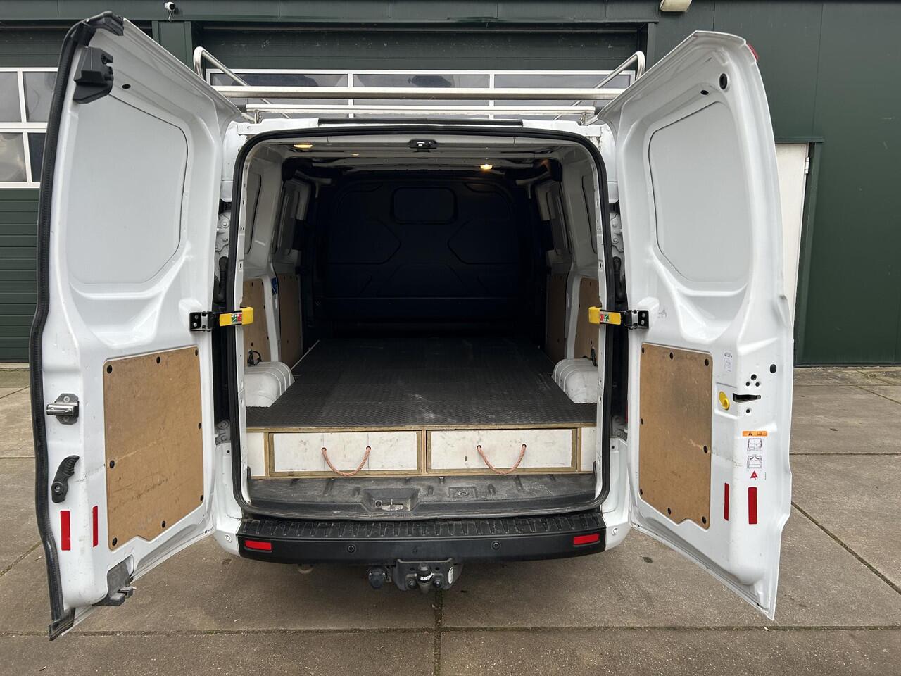 Ford TRANSIT CUSTOM 320 2.0 TDCI L1H1 Trend