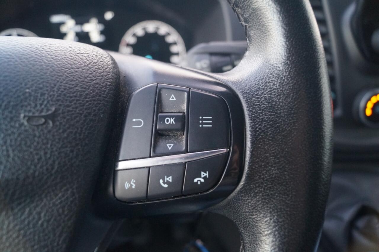 Ford TRANSIT CUSTOM 300 2.0 TDCI L2-H1 Trend -NAVI-PDC-DAB-