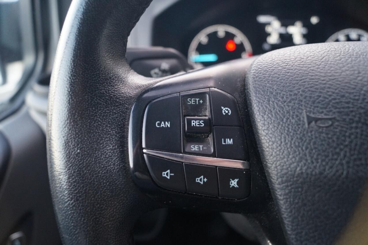 Ford TRANSIT CUSTOM 300 2.0 TDCI L2-H1 Trend -NAVI-PDC-DAB-