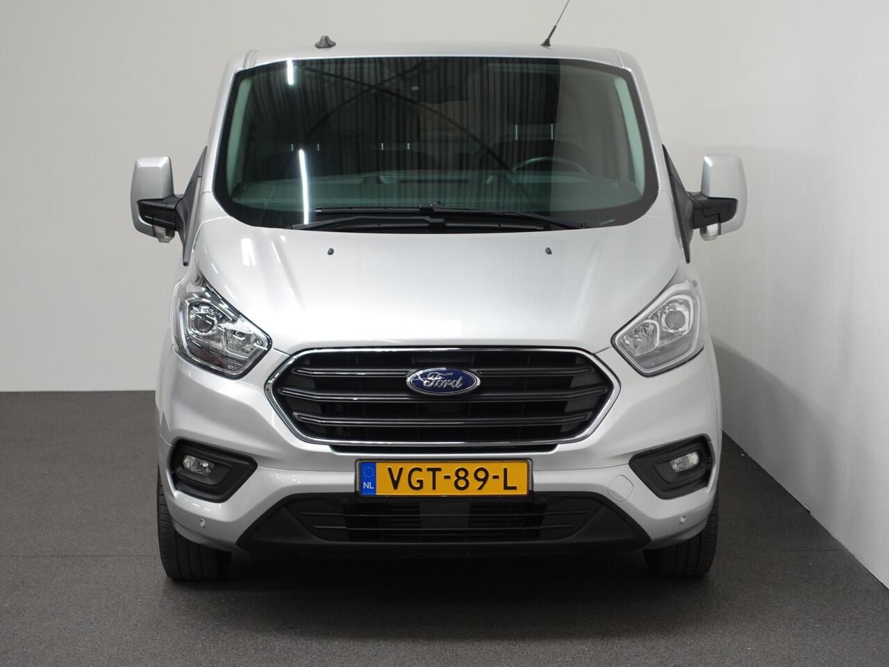 Ford TRANSIT CUSTOM 131pk L2H1 Trend Trekhaak Camera Cruise control Airco Parkeersensoren 3-Zits Euro6