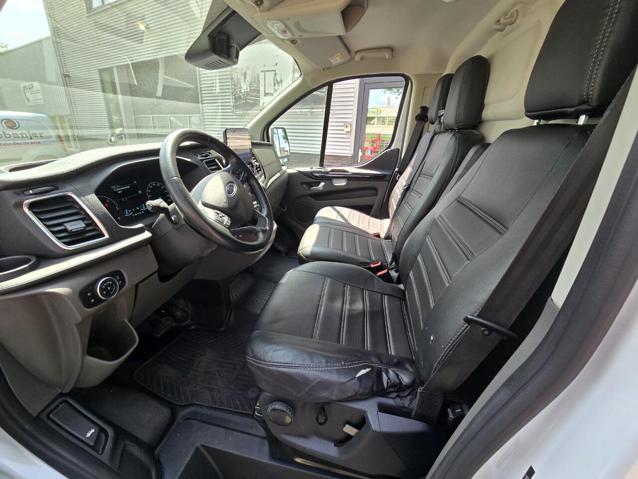 Ford TRANSIT CUSTOM 300 2.0 TDCI L2H1 AUTOMAAT