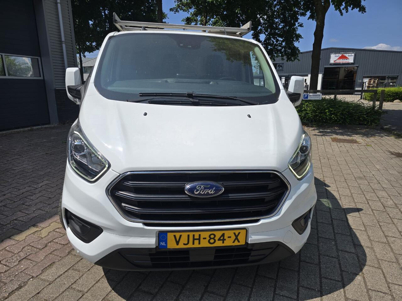 Ford TRANSIT CUSTOM 300 2.0 TDCI L2H1 AUTOMAAT