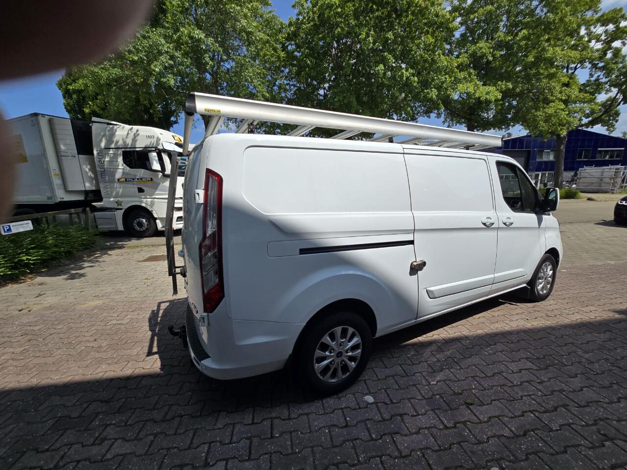 Ford TRANSIT CUSTOM 300 2.0 TDCI L2H1 AUTOMAAT