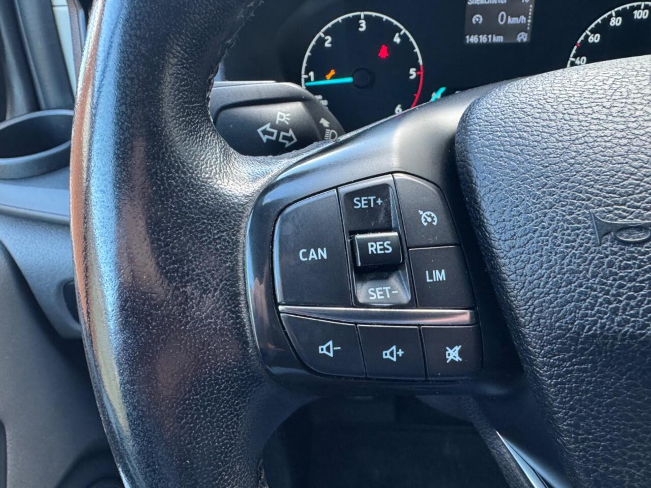 Ford TRANSIT CUSTOM 320 2.0 TDCI L2H2 TREND