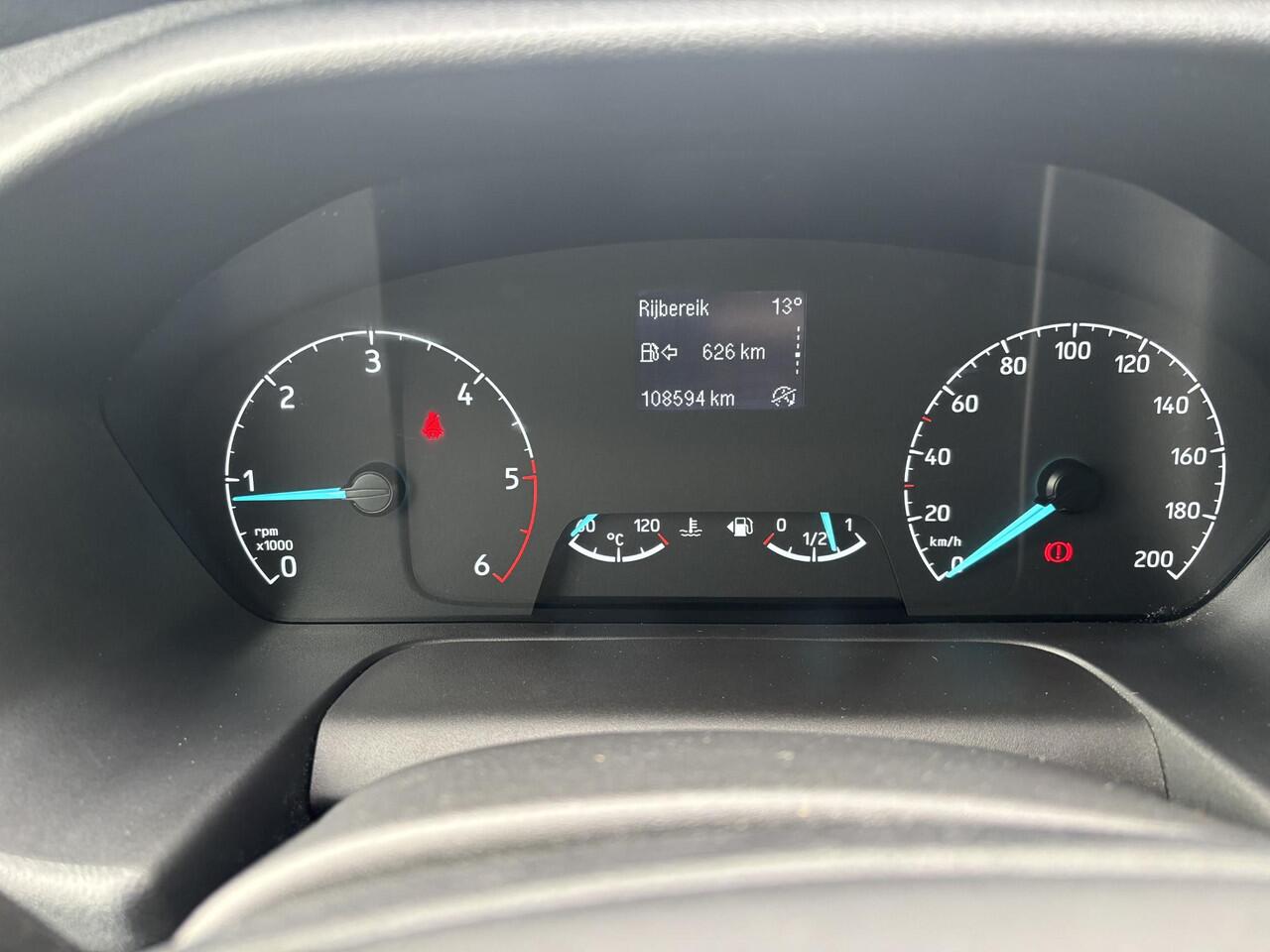 Ford TRANSIT CUSTOM 320 2.0 TDCI L2H1*A/C*CRUISE*TEL*CRUISE*STOELVERW.