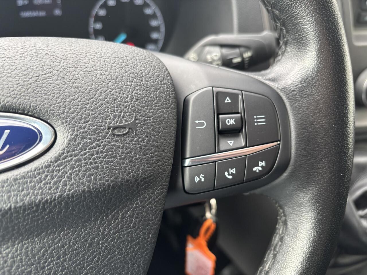 Ford TRANSIT CUSTOM 320 2.0 TDCI L2H1*A/C*CRUISE*TEL*CRUISE*STOELVERW.