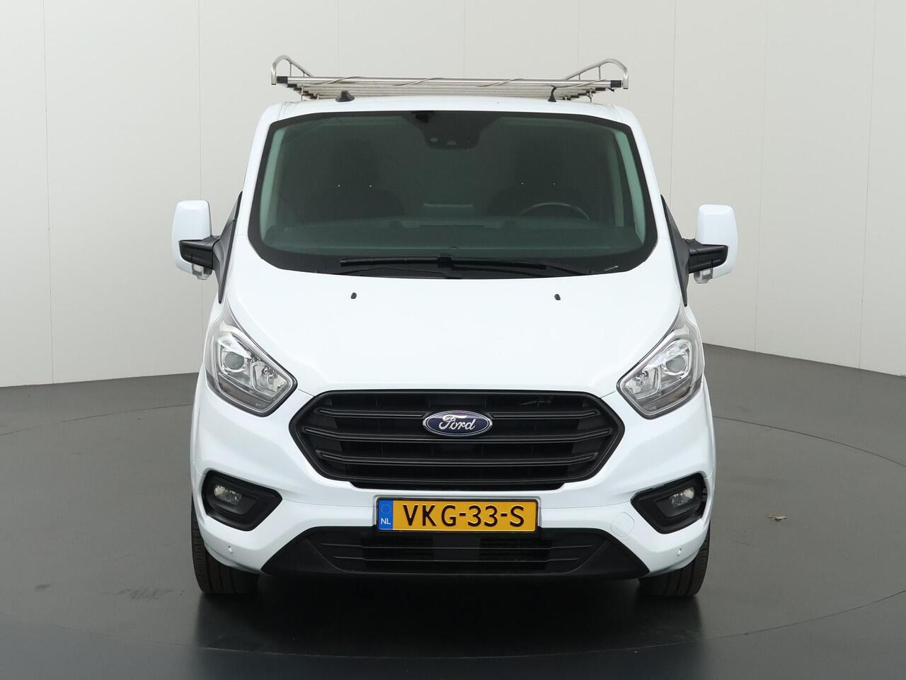 Ford TRANSIT CUSTOM 320 2.0 TDCI | L2 H1 | TREND | AIRCO | CRUISE CONTROL | CAMERA | STOELVERWARMING | STOEL - STOEL | APPLE CARPLAY EN ANDROID AUTO | TREKHAAK | PARKEERSENSOREN